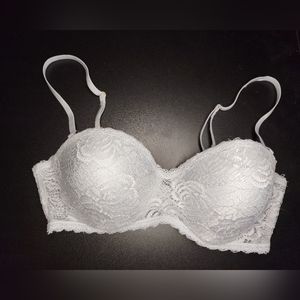 Daisy Fuentes Convertible Bra, 36D
